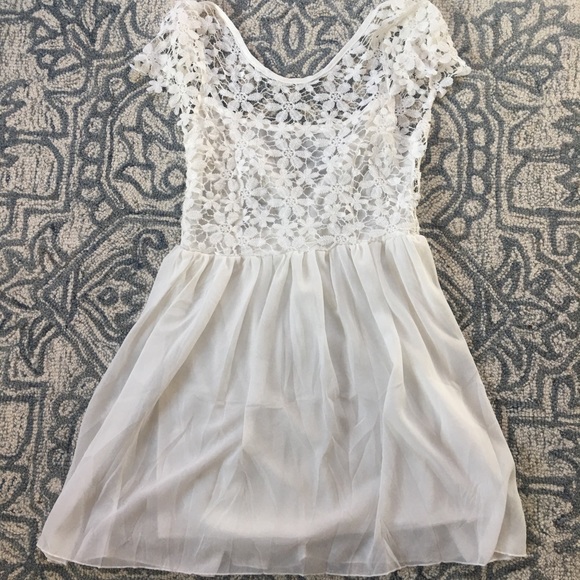 White Summer Dress - Picture 1 of 4